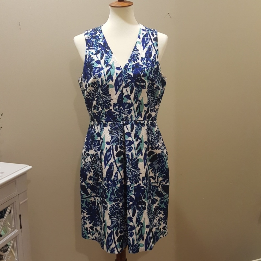 NWT arorable floral dress.